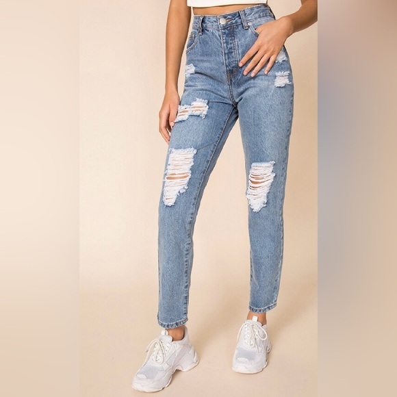 NWT REVOLVE SUPERDOWN Miranda Distressed Jeans Blue Wash 26 - Picture 3 of 10